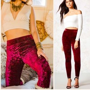 🔥HP🔥Wine Red Velour Velvet Leggings